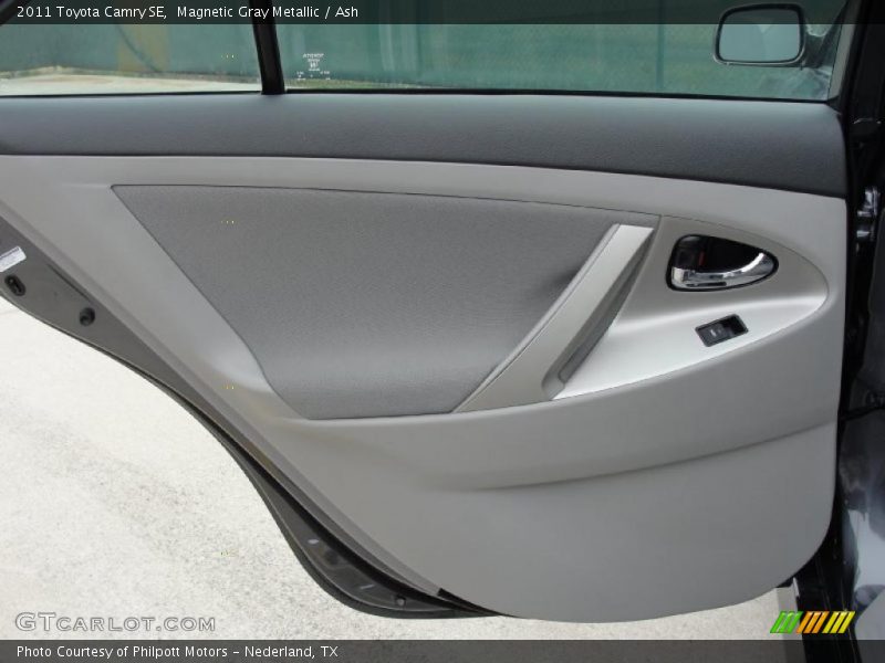 Magnetic Gray Metallic / Ash 2011 Toyota Camry SE