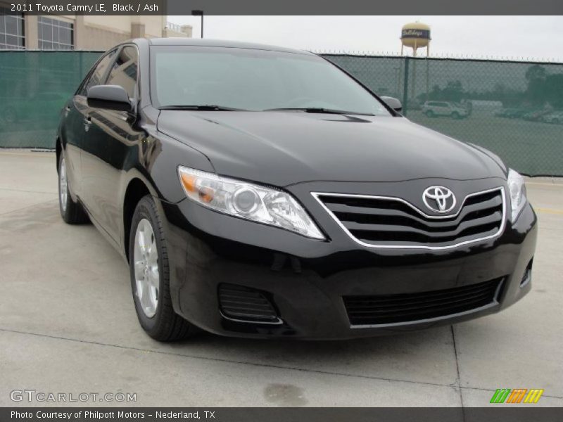  2011 Camry LE Black
