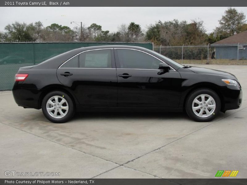  2011 Camry LE Black