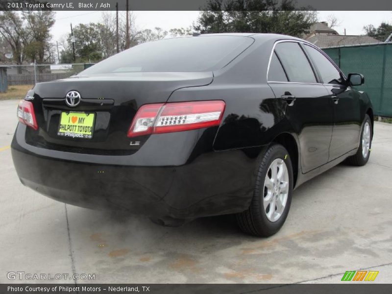  2011 Camry LE Black