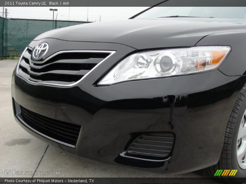 Black / Ash 2011 Toyota Camry LE