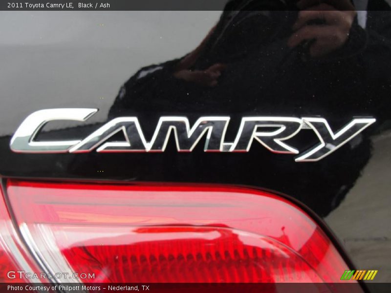 Black / Ash 2011 Toyota Camry LE