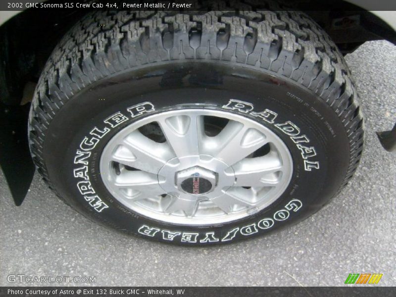  2002 Sonoma SLS Crew Cab 4x4 Wheel