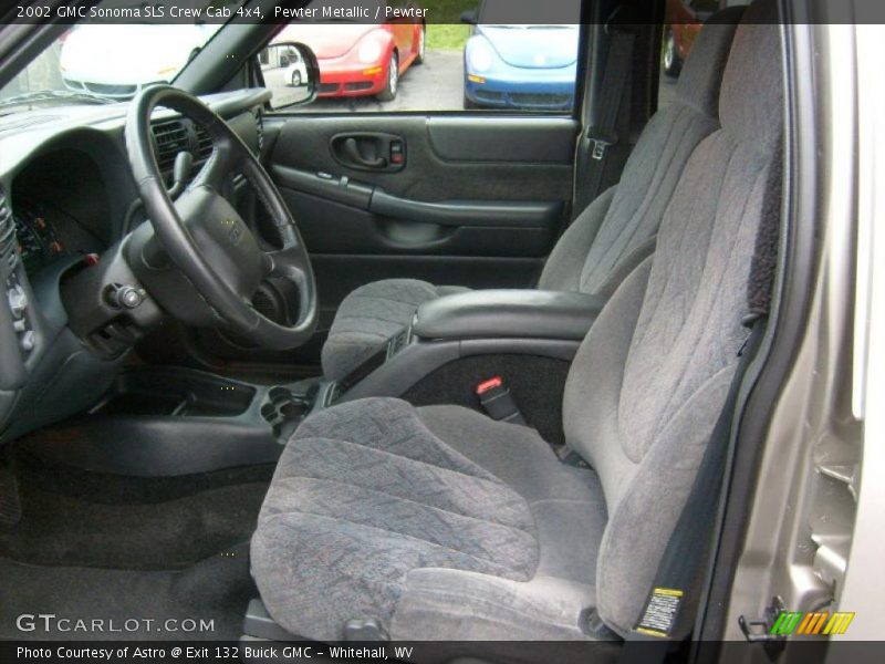  2002 Sonoma SLS Crew Cab 4x4 Pewter Interior