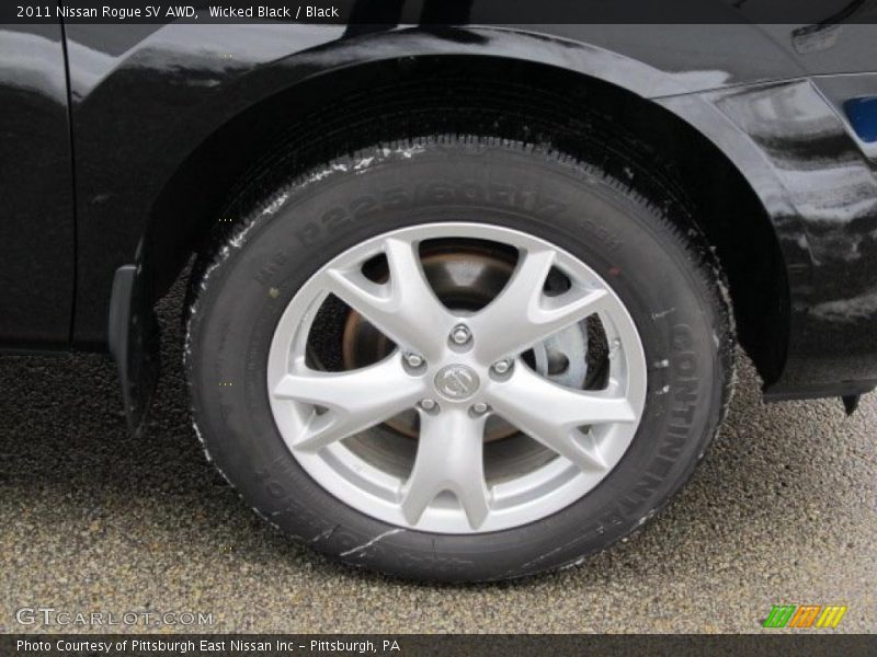  2011 Rogue SV AWD Wheel