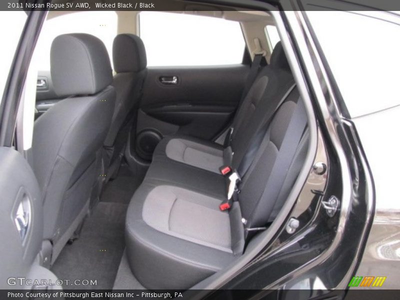  2011 Rogue SV AWD Black Interior