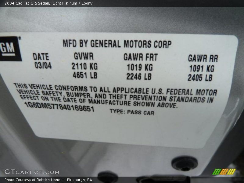 Light Platinum / Ebony 2004 Cadillac CTS Sedan