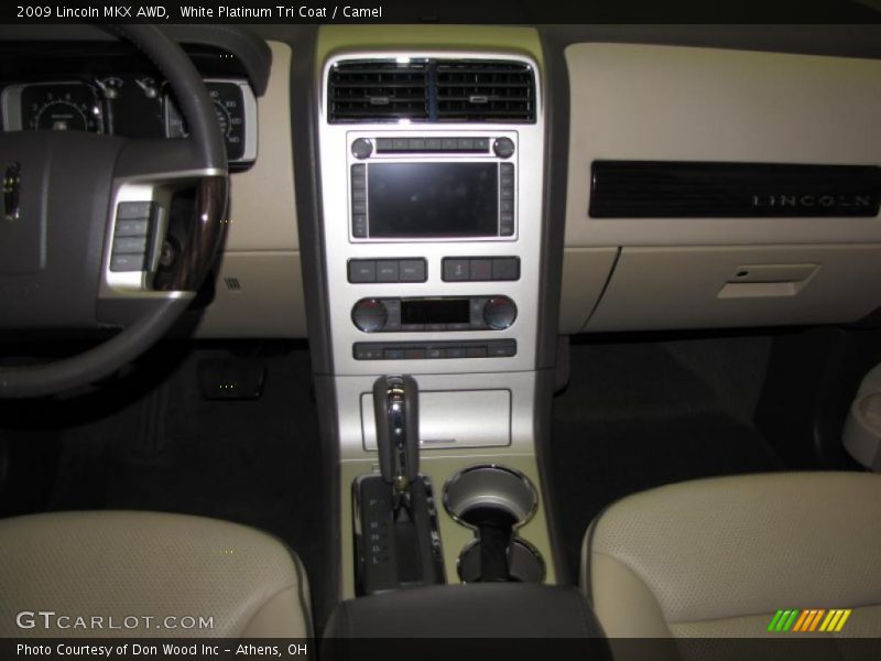 White Platinum Tri Coat / Camel 2009 Lincoln MKX AWD