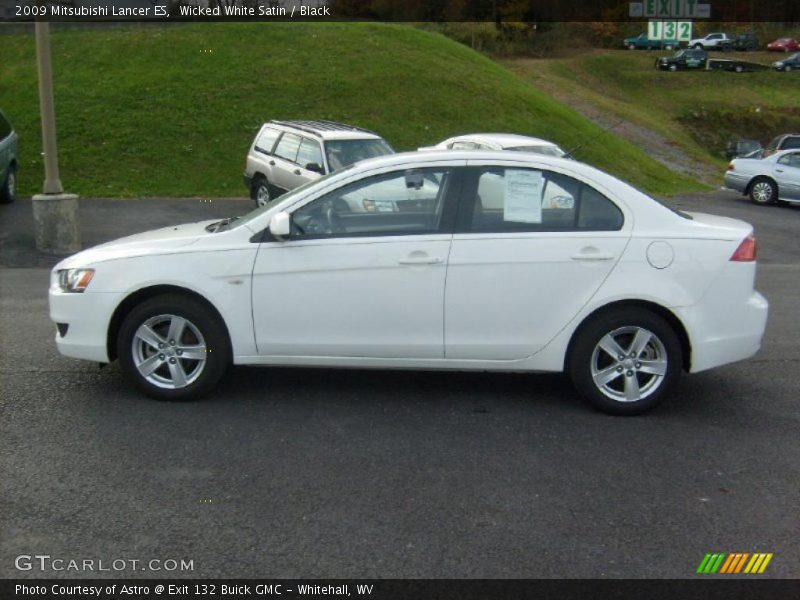 Wicked White Satin / Black 2009 Mitsubishi Lancer ES