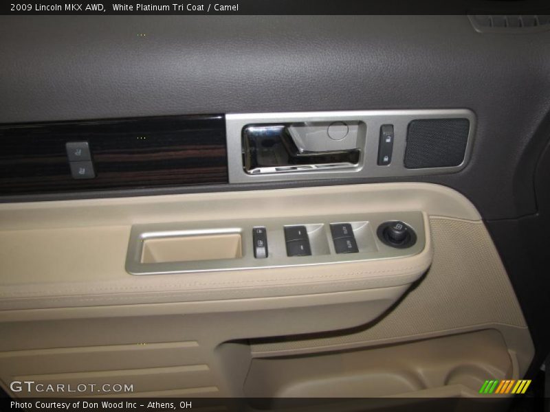 White Platinum Tri Coat / Camel 2009 Lincoln MKX AWD