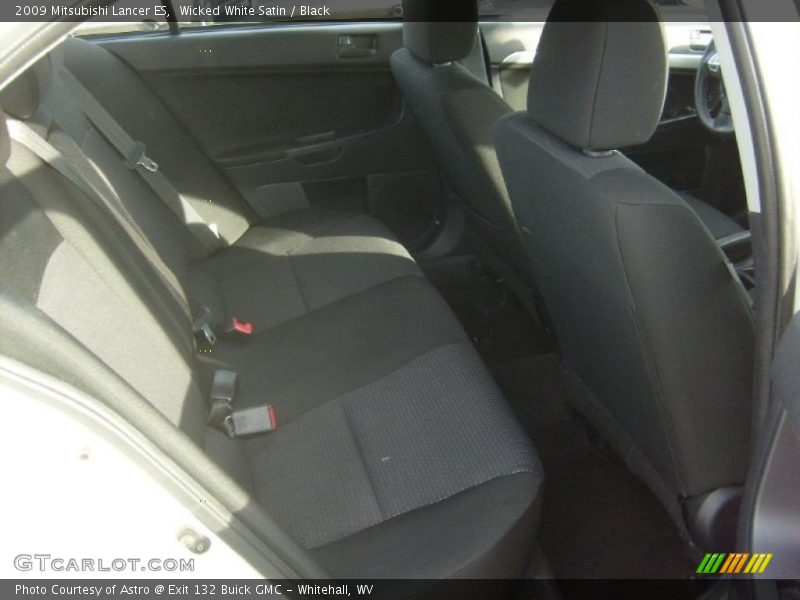 Wicked White Satin / Black 2009 Mitsubishi Lancer ES