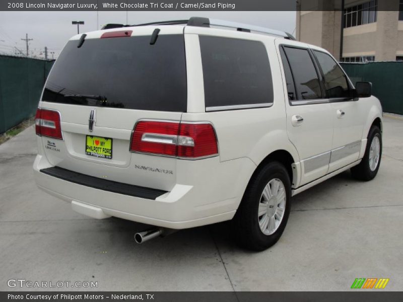 White Chocolate Tri Coat / Camel/Sand Piping 2008 Lincoln Navigator Luxury