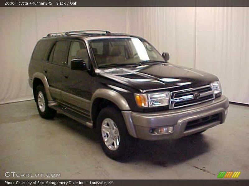 Black / Oak 2000 Toyota 4Runner SR5