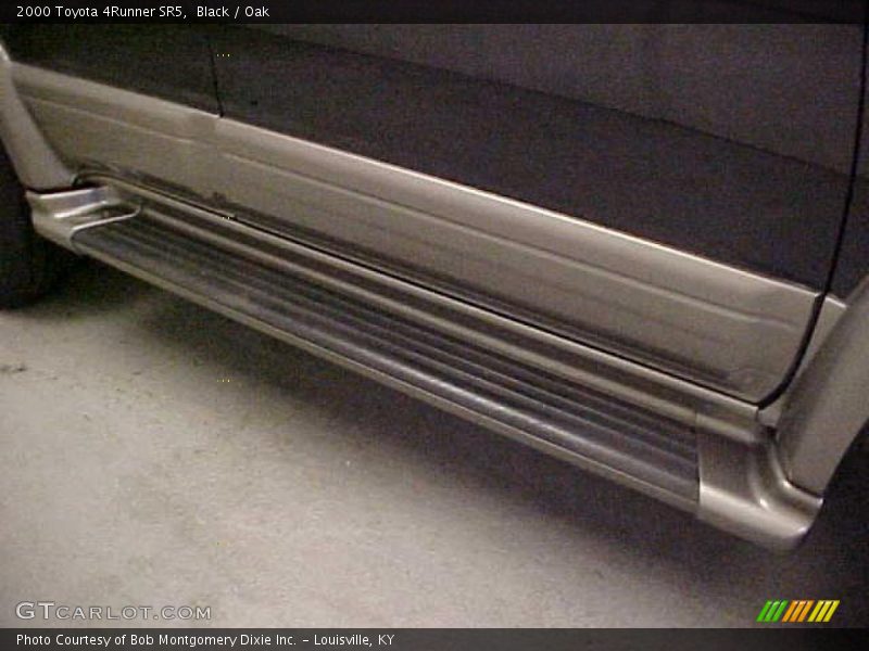 Black / Oak 2000 Toyota 4Runner SR5