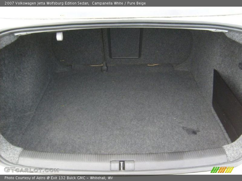 Campanella White / Pure Beige 2007 Volkswagen Jetta Wolfsburg Edition Sedan