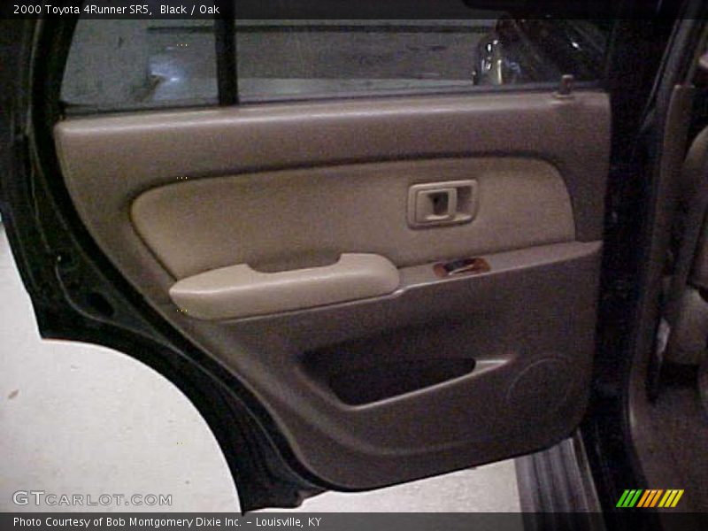 Black / Oak 2000 Toyota 4Runner SR5