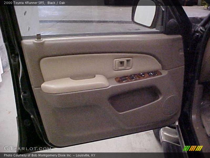 Black / Oak 2000 Toyota 4Runner SR5
