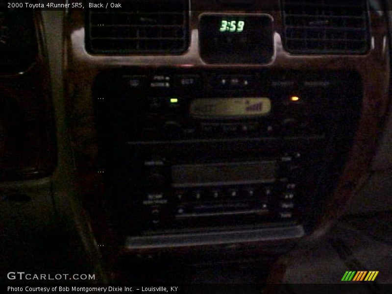 Black / Oak 2000 Toyota 4Runner SR5