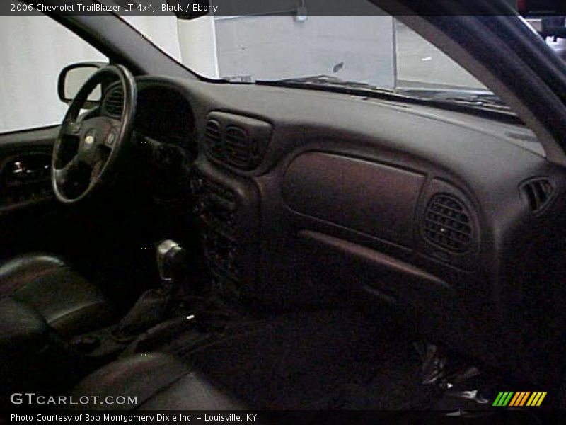 Black / Ebony 2006 Chevrolet TrailBlazer LT 4x4
