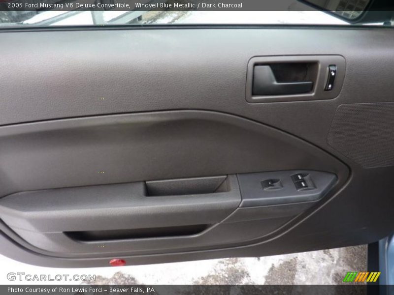 Windveil Blue Metallic / Dark Charcoal 2005 Ford Mustang V6 Deluxe Convertible