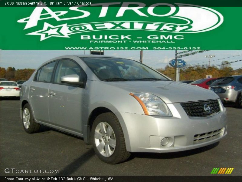 Brilliant Silver / Charcoal 2009 Nissan Sentra 2.0