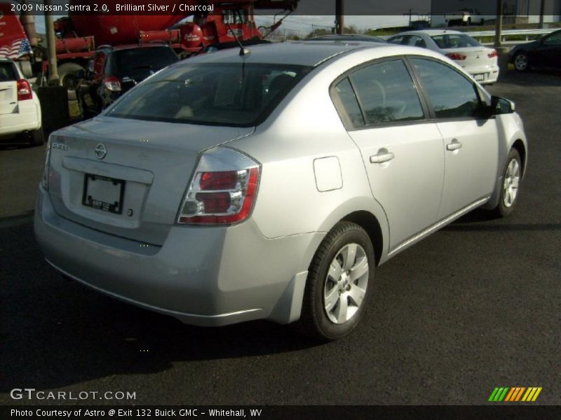 Brilliant Silver / Charcoal 2009 Nissan Sentra 2.0