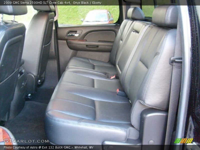 Onyx Black / Ebony 2009 GMC Sierra 2500HD SLT Crew Cab 4x4