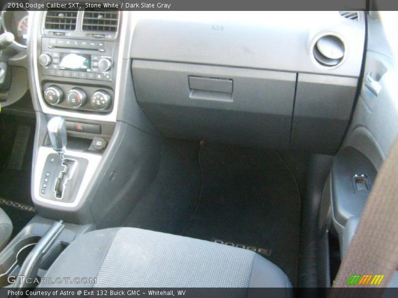 Stone White / Dark Slate Gray 2010 Dodge Caliber SXT
