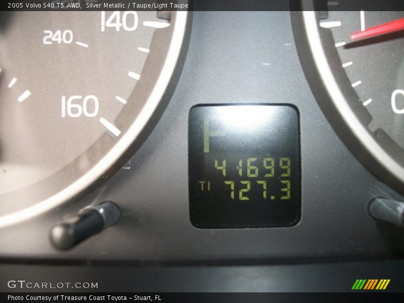 Silver Metallic / Taupe/Light Taupe 2005 Volvo S40 T5 AWD