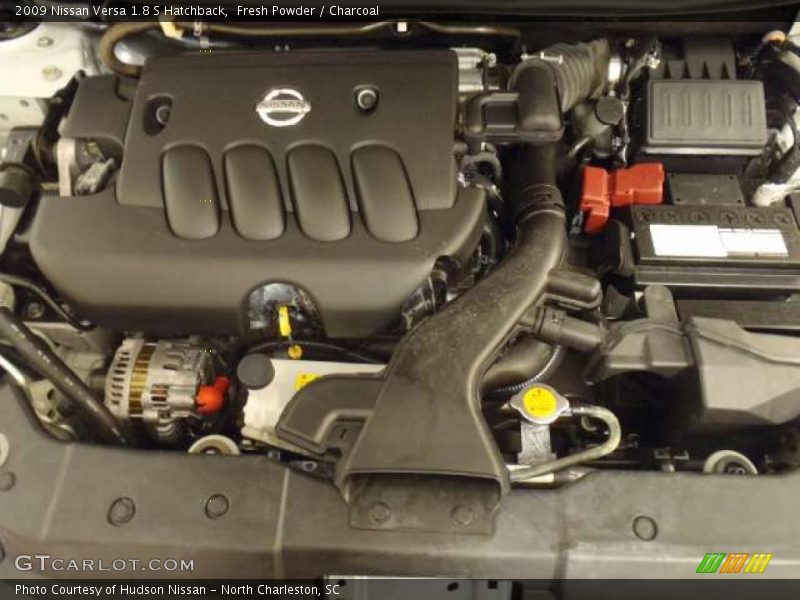 Fresh Powder / Charcoal 2009 Nissan Versa 1.8 S Hatchback