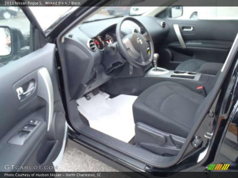 Wicked Black / Black 2011 Nissan Rogue S