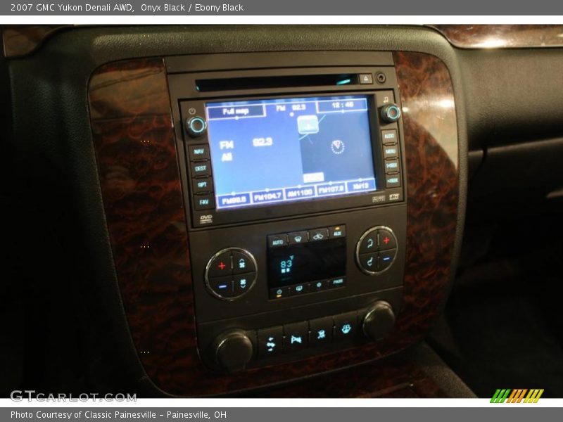 Onyx Black / Ebony Black 2007 GMC Yukon Denali AWD