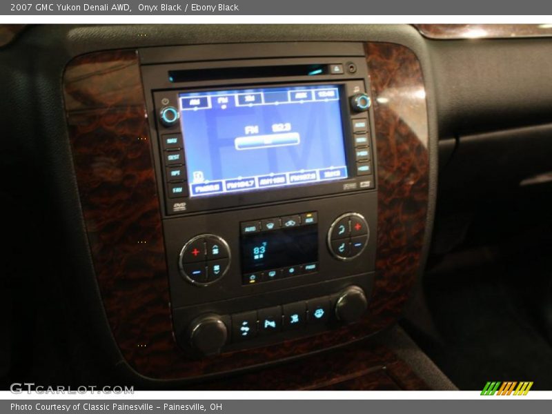 Onyx Black / Ebony Black 2007 GMC Yukon Denali AWD