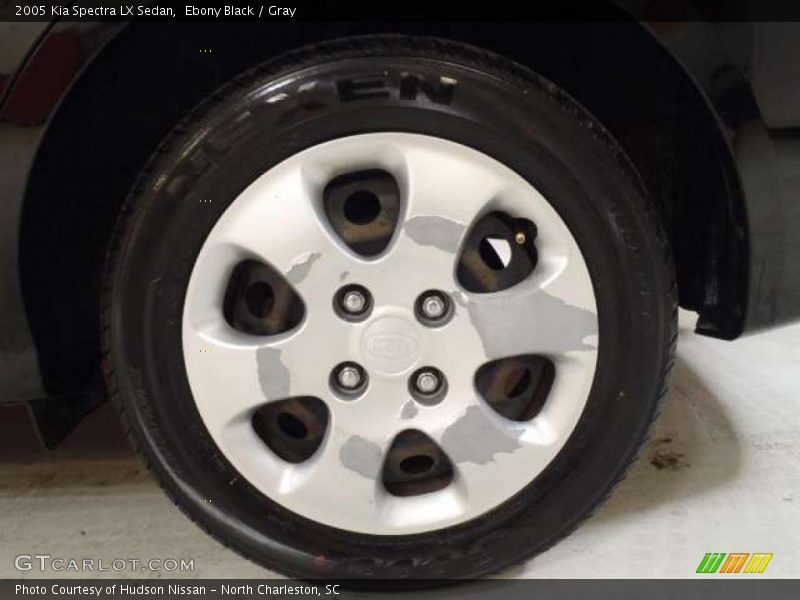 Ebony Black / Gray 2005 Kia Spectra LX Sedan