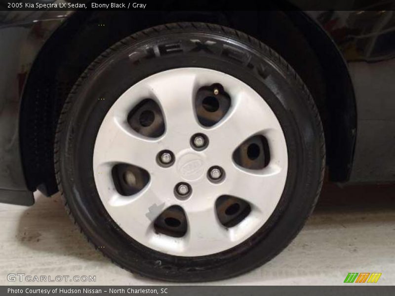 Ebony Black / Gray 2005 Kia Spectra LX Sedan
