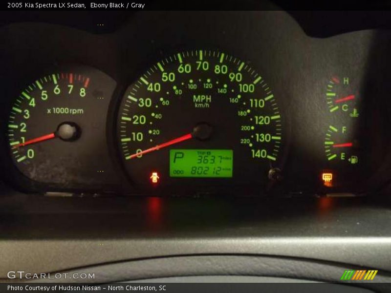 Ebony Black / Gray 2005 Kia Spectra LX Sedan