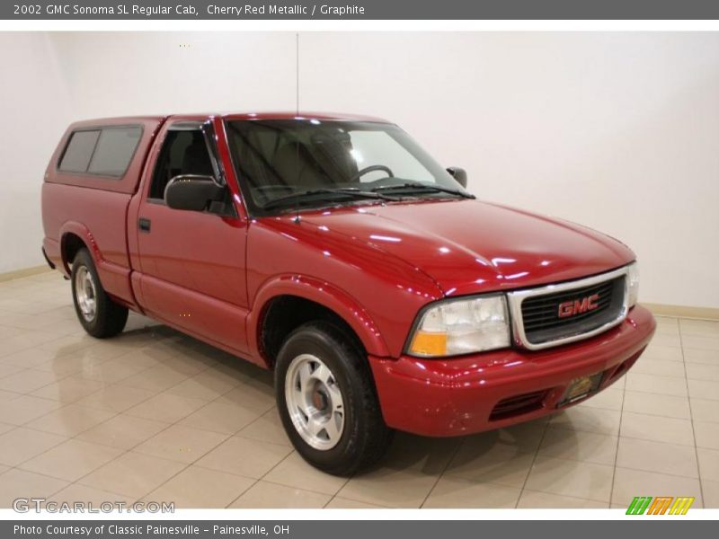 Front 3/4 View of 2002 Sonoma SL Regular Cab