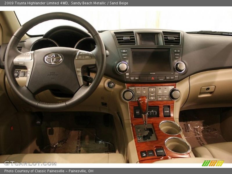 Dashboard of 2009 Highlander Limited 4WD