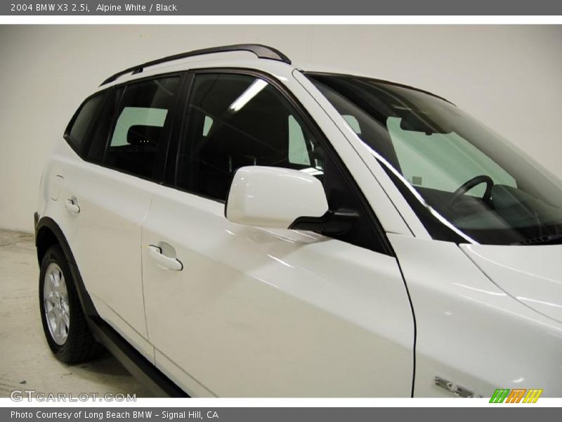 Alpine White / Black 2004 BMW X3 2.5i