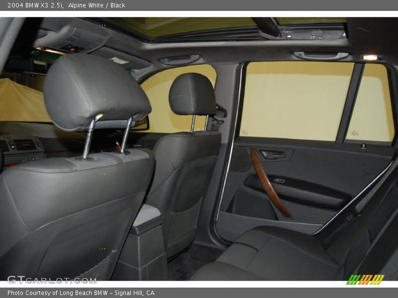 Alpine White / Black 2004 BMW X3 2.5i