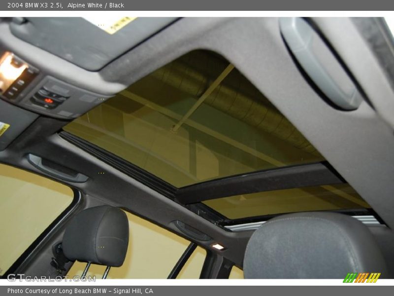 Alpine White / Black 2004 BMW X3 2.5i