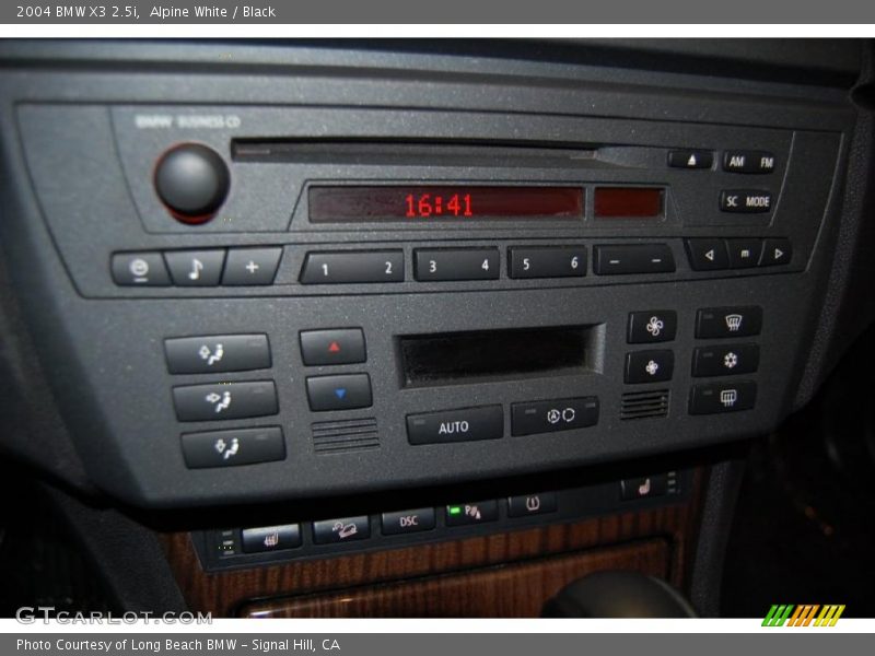 Alpine White / Black 2004 BMW X3 2.5i