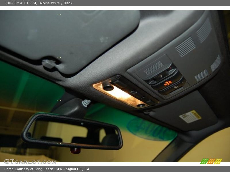 Alpine White / Black 2004 BMW X3 2.5i