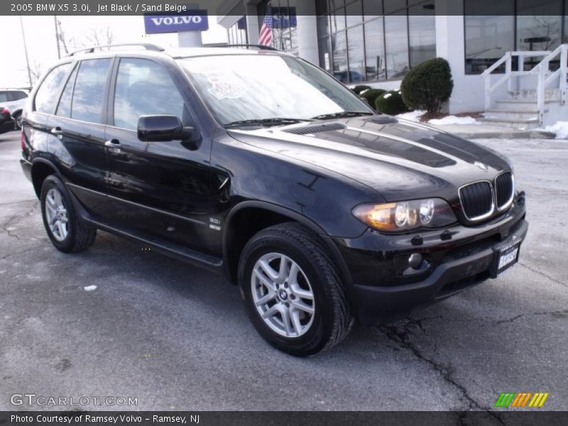 Jet Black / Sand Beige 2005 BMW X5 3.0i