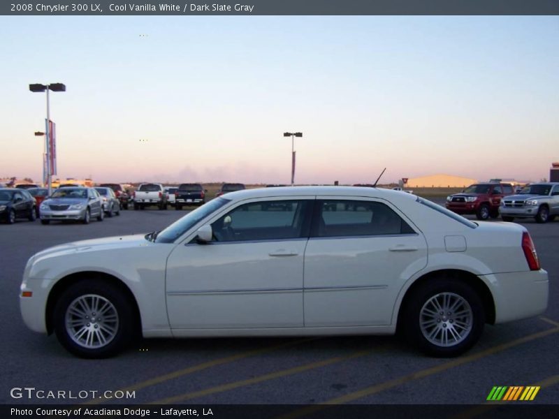 Cool Vanilla White / Dark Slate Gray 2008 Chrysler 300 LX