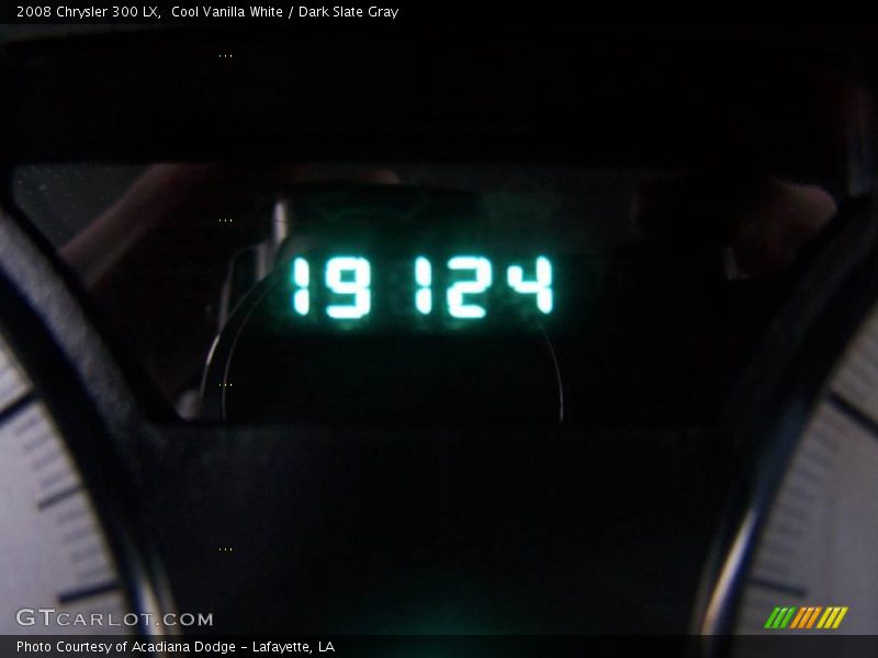 Cool Vanilla White / Dark Slate Gray 2008 Chrysler 300 LX