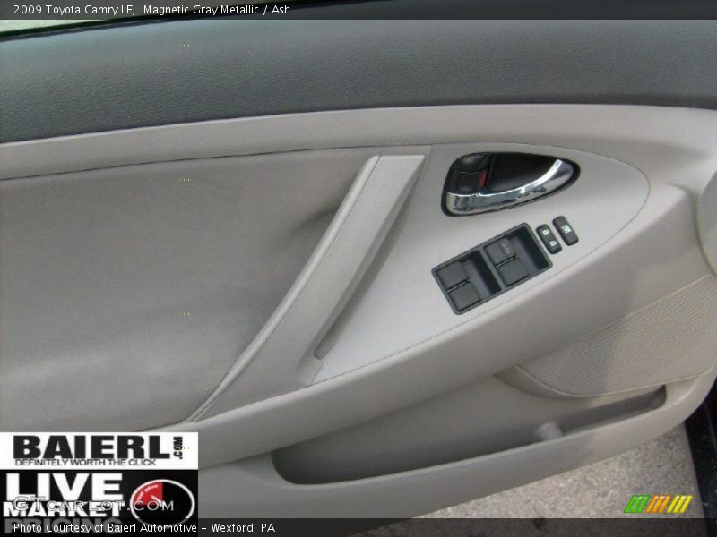 Magnetic Gray Metallic / Ash 2009 Toyota Camry LE