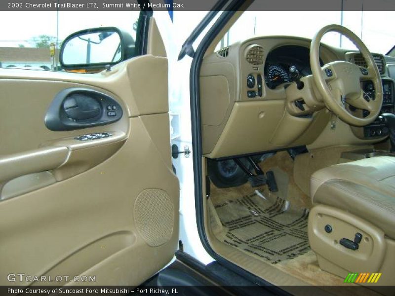 Summit White / Medium Oak 2002 Chevrolet TrailBlazer LTZ