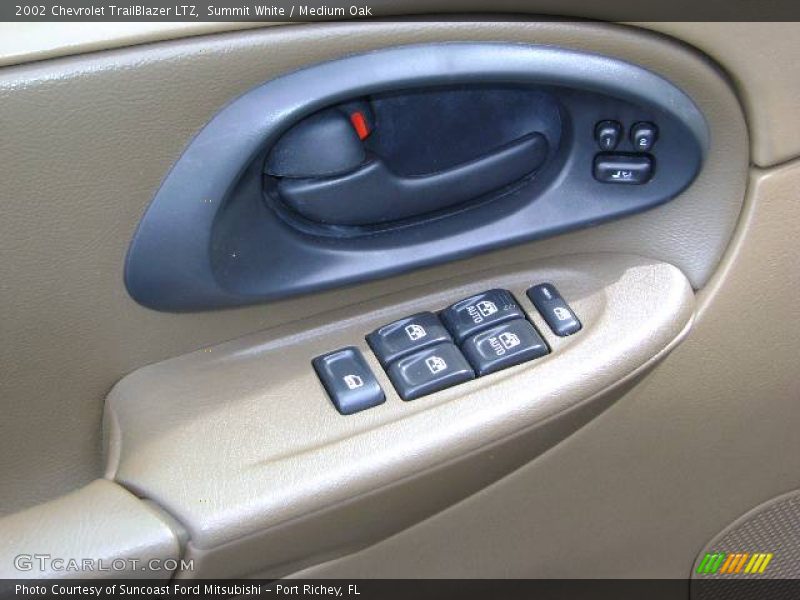 Summit White / Medium Oak 2002 Chevrolet TrailBlazer LTZ
