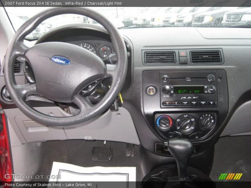 Infra-Red / Charcoal/Light Flint 2007 Ford Focus ZX4 SE Sedan